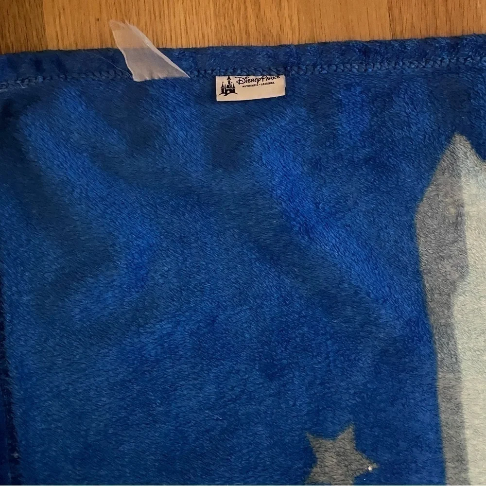 Vintage Walt Disney World Fleece Blanket Mickey Mouse Epcot Animal Kingdom Blue